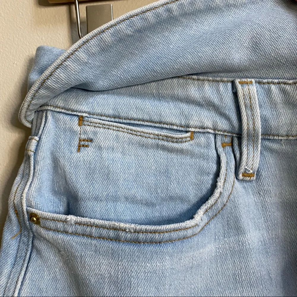 Frame Denim cut high